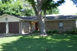 1309 San Marcos Dr, Arlington, TX 76012 - Photo 1