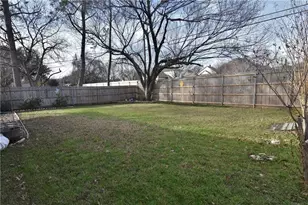 1309 San Marcos Dr, Arlington, TX 76012 - Photo 16