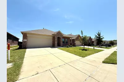 8000 Blue Heron Lane, McKinney, TX 75071 - Photo 2