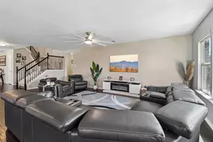 716 Snowy Orchid Ln, DeSoto, TX 75115 - Photo 4