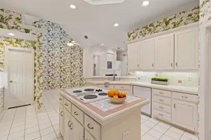 8644 Breakers Point, Dallas, TX 75243 - Photo 4
