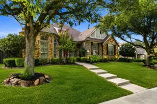 727 Fairfax Lane, Rockwall, TX 75087 - Photo 2
