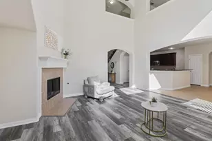 6207 Weaver Dr, Arlington, TX 76001 - Photo 6