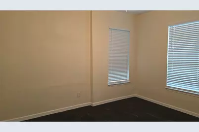 608 W 6th Street, Bonham, TX 75418 - Photo 6