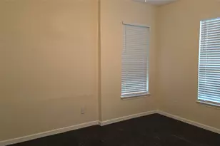 608 W 6th St, Bonham, TX 75418 - Photo 6