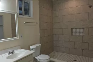 608 W 6th St, Bonham, TX 75418 - Photo 8