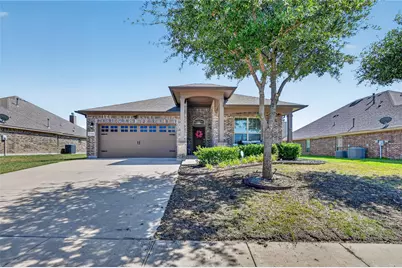 1118 Crest Ridge Drive, Glenn Heights, TX 75154 - Photo 2
