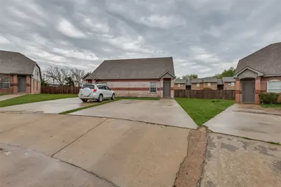 321 Queens Court S #B, Mansfield, TX 76063 - Photo 10