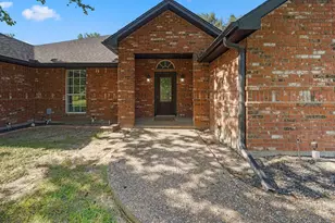 510 Oklahoma St, Van, TX 75790 - Photo 2