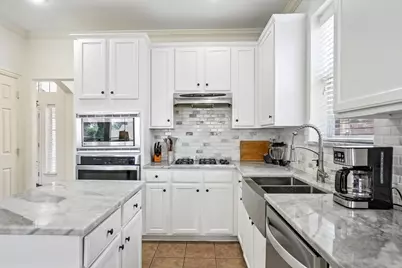 6940 Chapelridge Drive, Dallas, TX 75249 - Photo 10