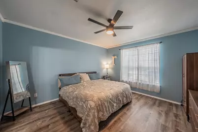 812 Chaparral Drive, Grand Prairie, TX 75052 - Photo 12
