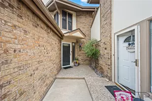 78 Morrow Dr, Bedford, TX 76021 - Photo 2
