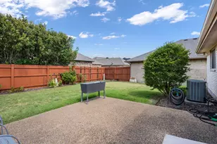 210 Bluebonnet Ln, Waxahachie, TX 75165 - Photo 22
