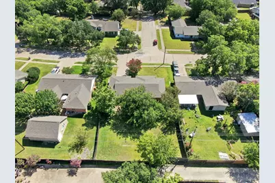 1109 Williamsburg Drive, Ennis, TX 75119 - Photo 32