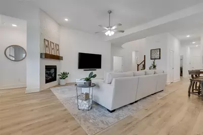 4304 Brookshire Court, Highland Village, TX 75077 - Photo 10