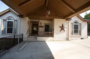 880 Cliffs Dr, Possum Kingdom Lake, TX 76449 - Photo 1