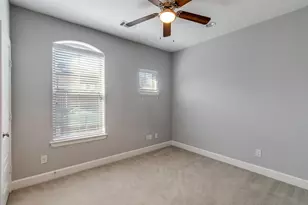1348 Arch Pl, Dallas, TX 75215 - Photo 32