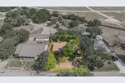 904 Spanish Trail Drive, Granbury, TX 76048 - Photo 24