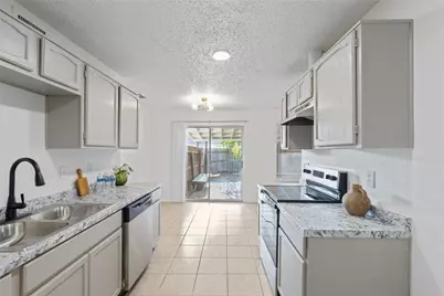 2022 High Summit Drive, Garland, TX 75041 - Photo 8