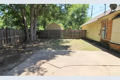 900 Valley Ridge Drive, DeSoto, TX 75115 - Photo 20