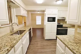 900 Valley Ridge Dr, DeSoto, TX 75115 - Photo 6