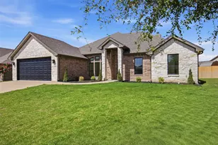 905 Cumberland St, McGregor, TX 76657 - Photo 2