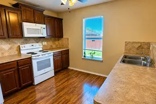 2003 Firefly Cir, Bellmead, TX 76705 - Photo 2