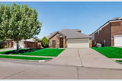 839 Evergreen Lane, Burleson, TX 76028 - Photo 6