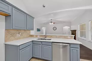 839 Evergreen Ln, Burleson, TX 76028 - Photo 14