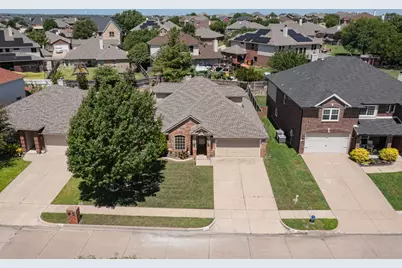 839 Evergreen Lane, Burleson, TX 76028 - Photo 6