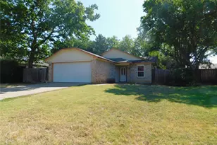 404 Pace Dr, Denton, TX 76209 - Photo 2
