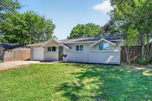 4421 Gary Dr, Haltom City, TX 76117 - Photo 4