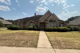 1712 Hampton Ct, Bedford, TX 76021 - Photo 1