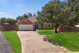 506 Wild Springs Dr, Midlothian, TX 76065 - Photo 2
