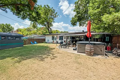 9740 Ash Creek Drive, Dallas, TX 75228 - Photo 30
