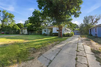 2204 Tierney Road, Fort Worth, TX 76112 - Photo 2