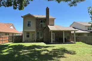 343 Allerton Ln, Lancaster, TX 75146 - Photo 2