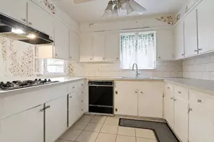 1958 Terbet Ln, Fort Worth, TX 76112 - Photo 4