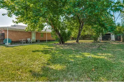 1958 Terbet Lane, Fort Worth, TX 76112 - Photo 20