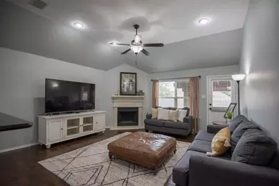 809 Hardwood Drive, McKinney, TX 75069 - Photo 8