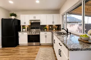 1314 Applegate Dr, Lewisville, TX 75067 - Photo 2