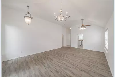 4728 Grant Park Avenue, Fort Worth, TX 76137 - Photo 4