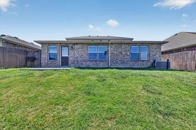 925 Bee Creek Lane, Fort Worth, TX 76120 - Photo 38