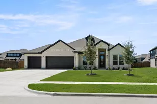 1810 Marlow Dr, Cedar Hill, TX 75104 - Photo 2
