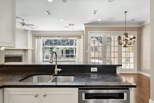 2410 Green Park Dr, Arlington, TX 76017 - Photo 8