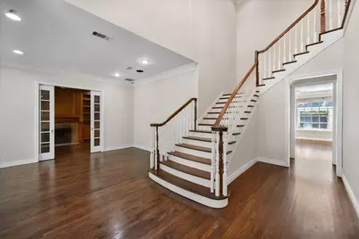 2410 Green Park Drive, Arlington, TX 76017 - Photo 2