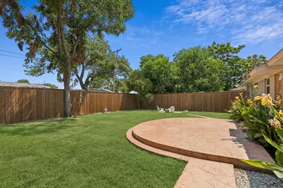 519 Royal Crest Drive, Richardson, TX 75081 - Photo 32