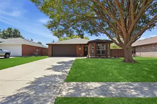 1152 Lake Bluff Dr, Little Elm, TX 75068 - Photo 4