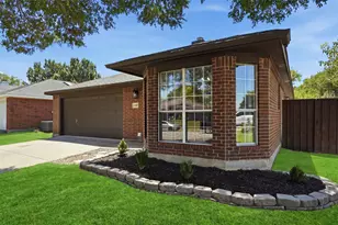 1152 Lake Bluff Dr, Little Elm, TX 75068 - Photo 2