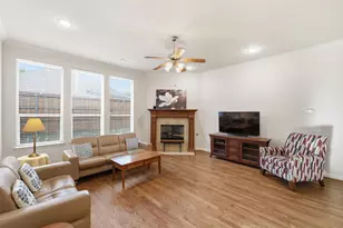 9878 Avalon Dr, Frisco, TX 75035 - Photo 12
